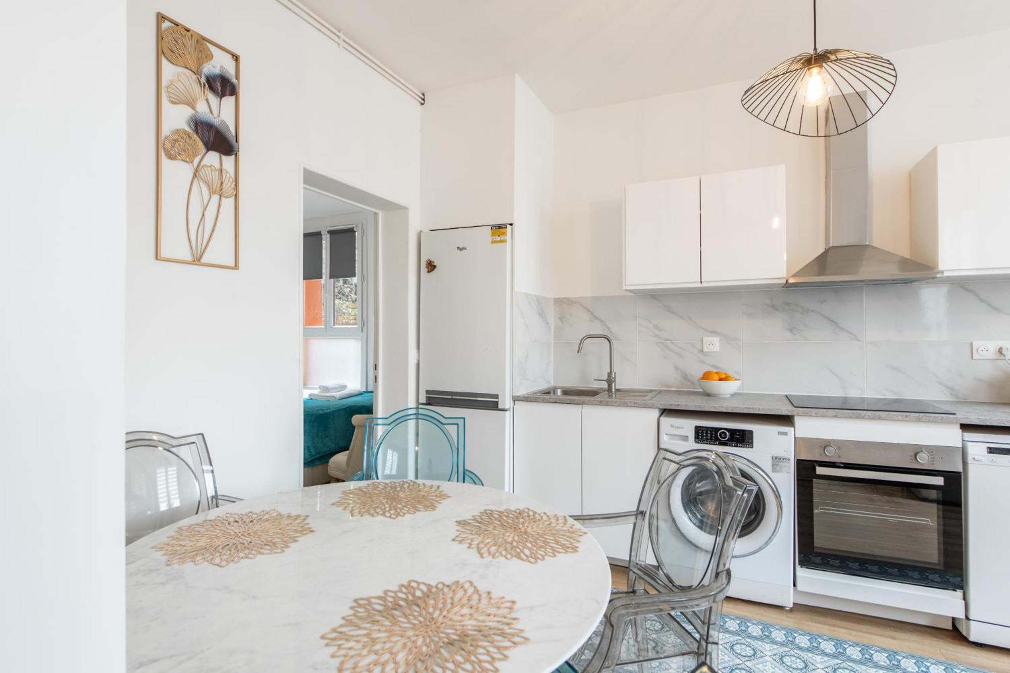 Spacious And Bright 2-Bedroom Large Apartment Very Close To Paris - Near Metro Boulogne-Billancourt Luaran gambar